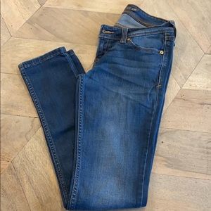 Levi’s Skinny LowRise Jeans Size 3/26